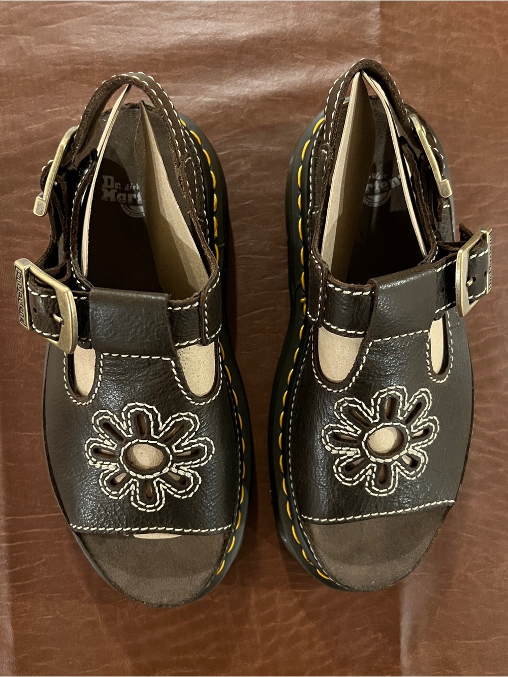 New Open Box DR.MARTENS Dunnet Flower Leather Sandals Women's Size US 7 Brown - Picture 3 of 7